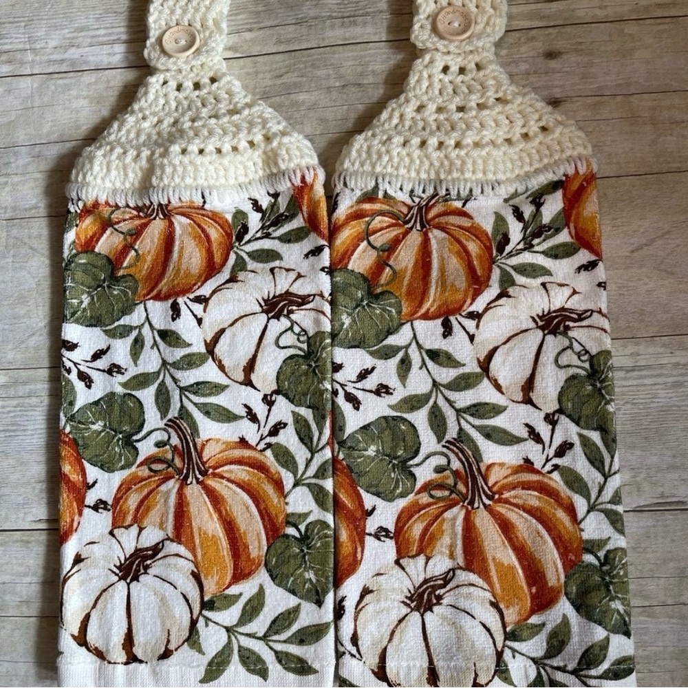 Pumpkins/Autumn Crochet Top Hanging Towel Set of Two Single Thickness - Picture 3 of 5